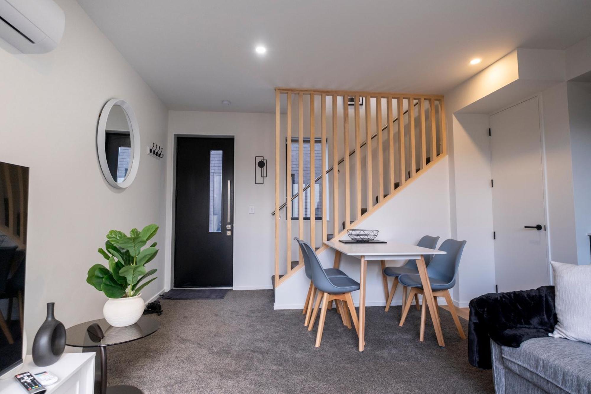 Luxury 2 Bed Townhome In Cbd Christchurch Exterior foto