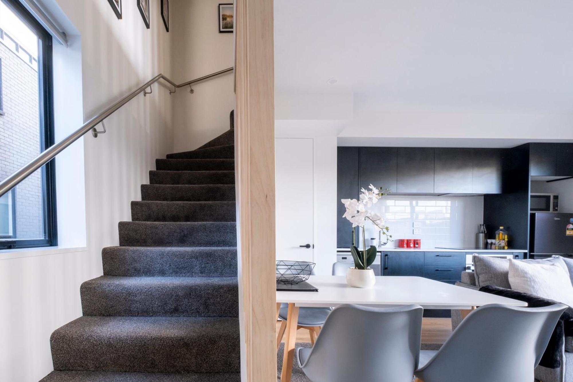 Luxury 2 Bed Townhome In Cbd Christchurch Exterior foto